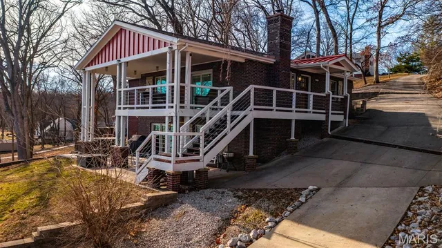 $599,000 | 256 Arrowhead Lane, Litchfield, IL 62056