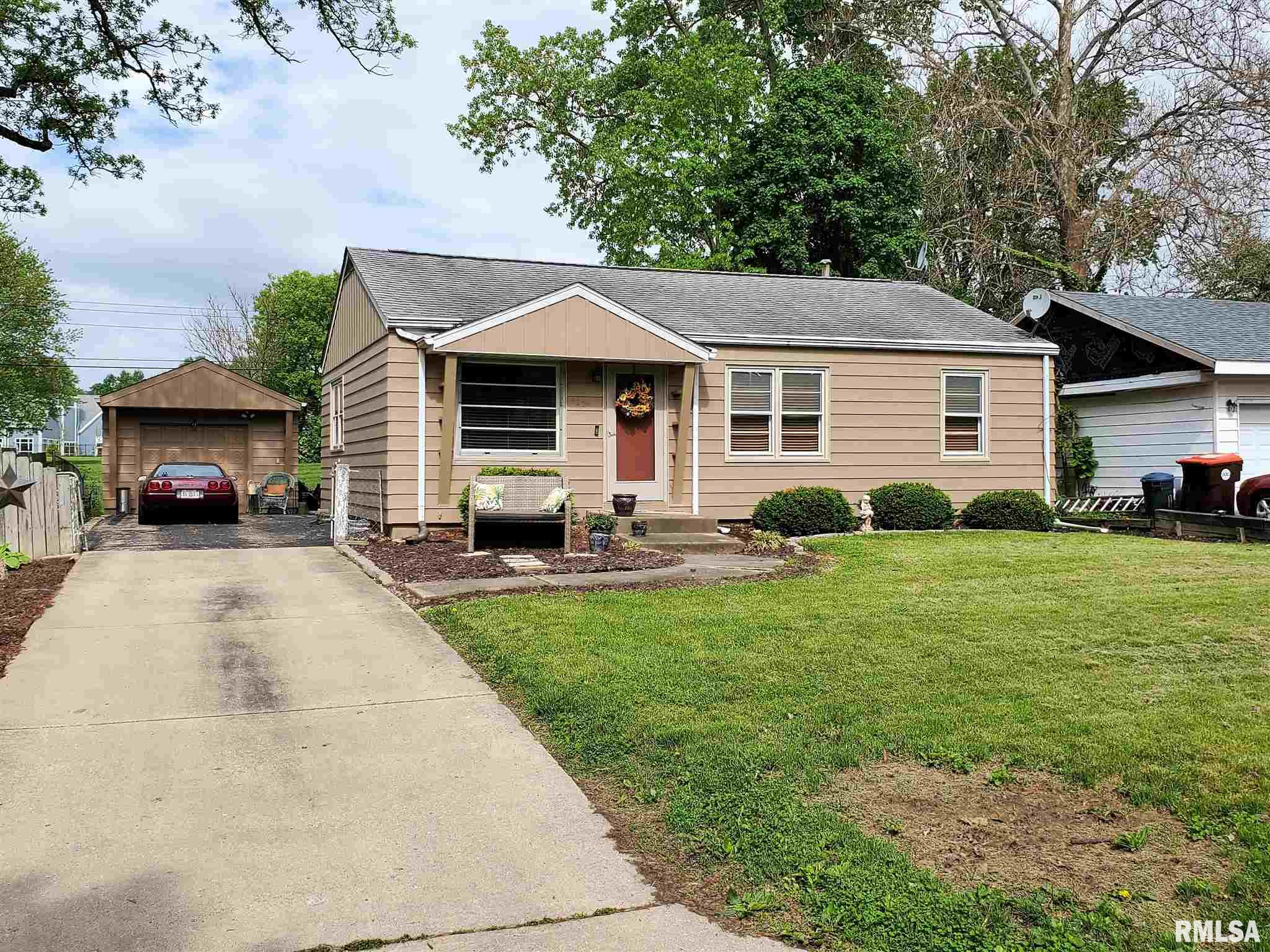 5227 North Ronald Road Peoria, IL 61614 - Photo 1 of 30 Gallery Image 1