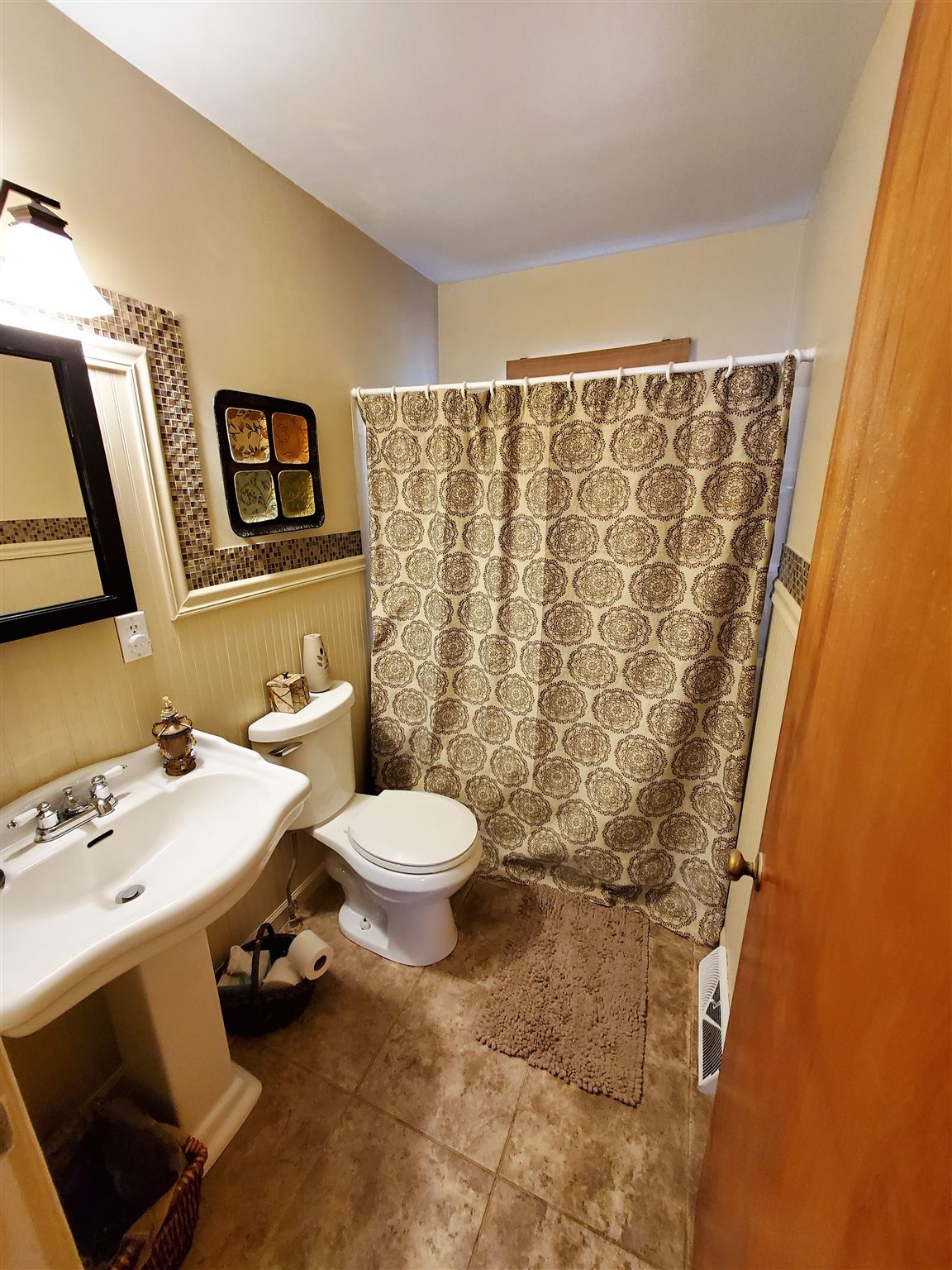 5227 North Ronald Road Peoria, IL 61614 - Photo 17 of 30 Gallery Image 17