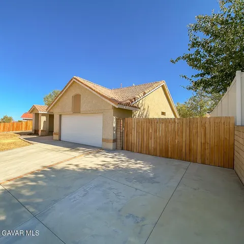 $3,150 | 39518 Chalfont Lane, Palmdale, CA 93551