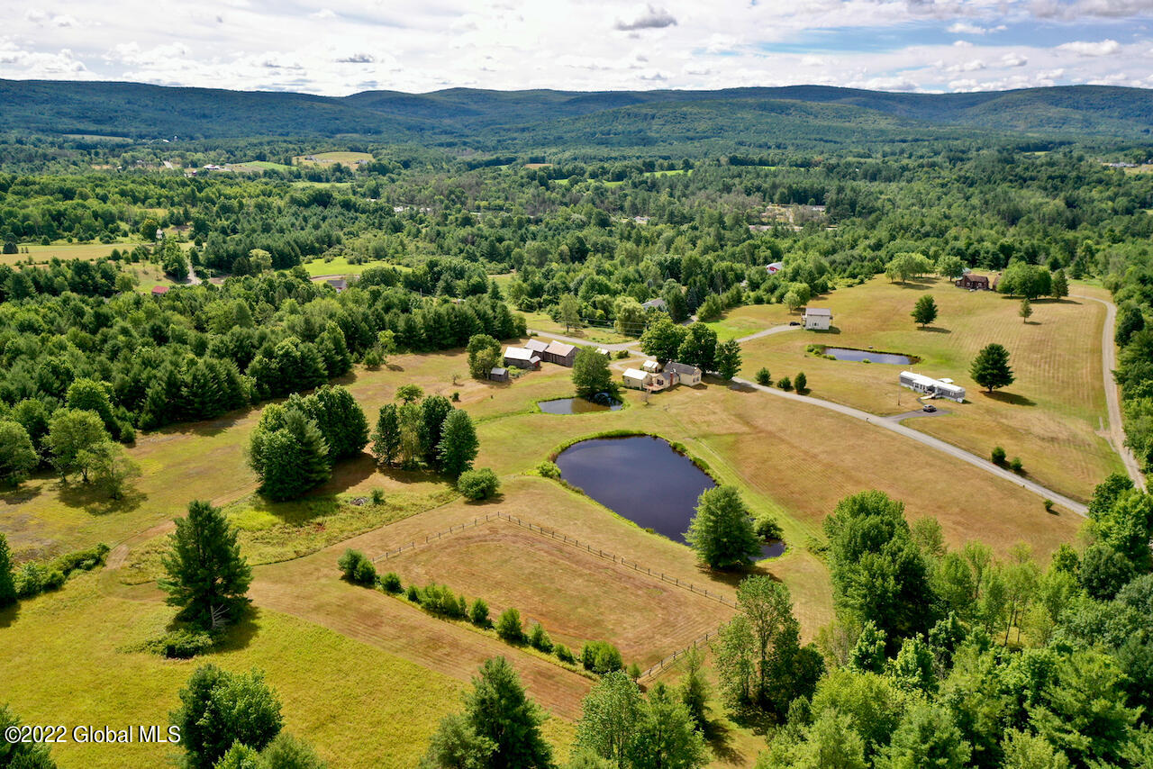 146 Hall Road Pittstown, NY 12094 - Photo 54 of 75 8