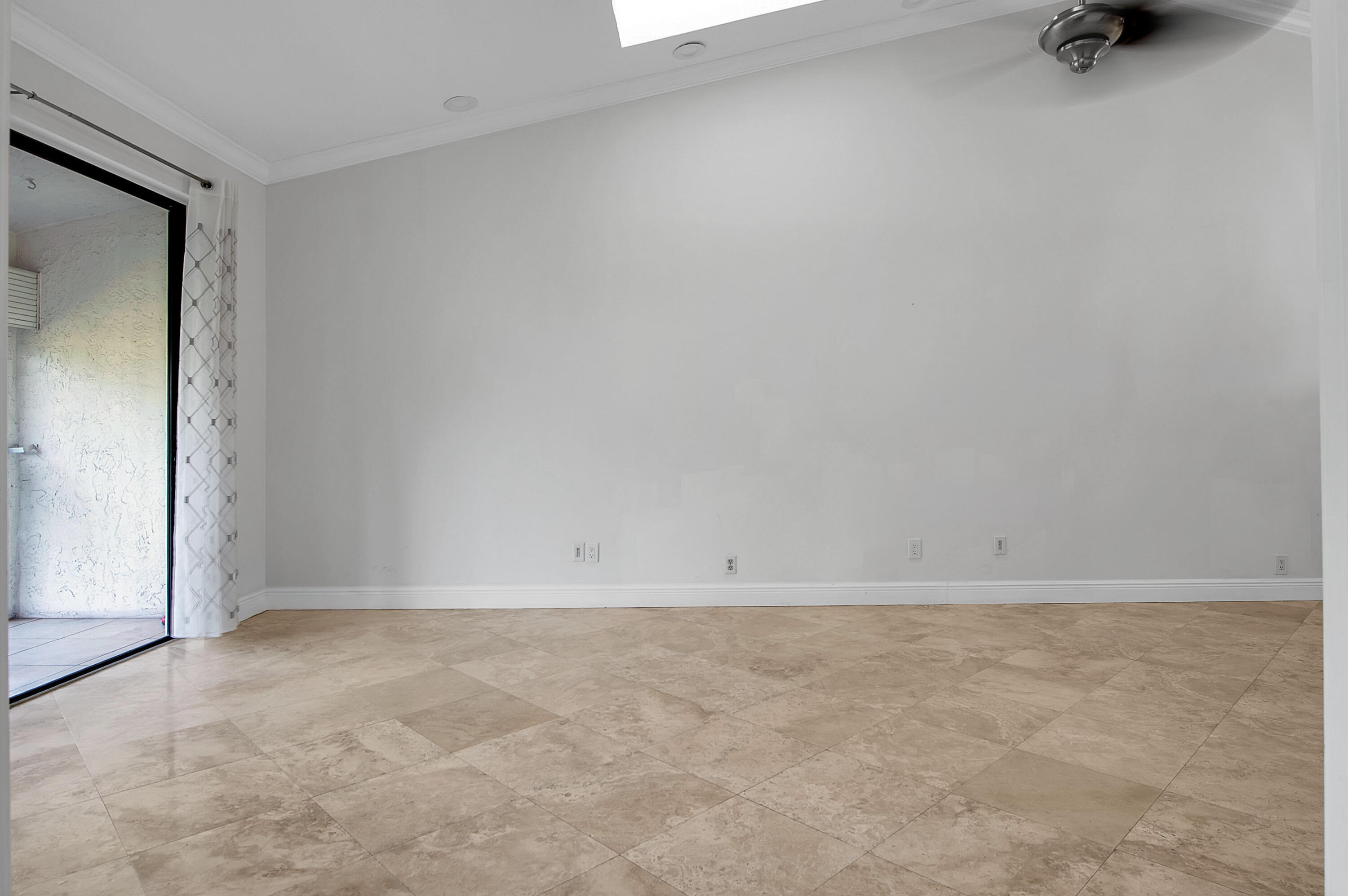 7888 La Mirada Drive Boca Raton, FL 33433 - Photo 21 of 61 a view of an empty room