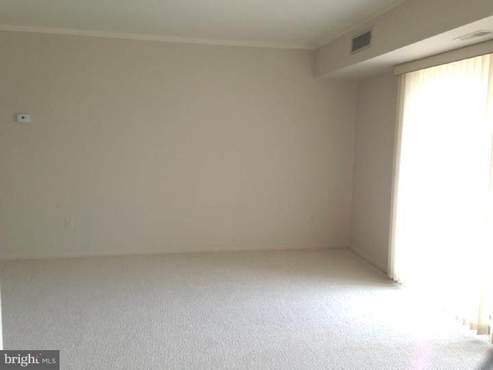 8960 Krewstown Road, Unit 318 Philadelphia, PA 19115 - Photo 8 of 20 Living Room