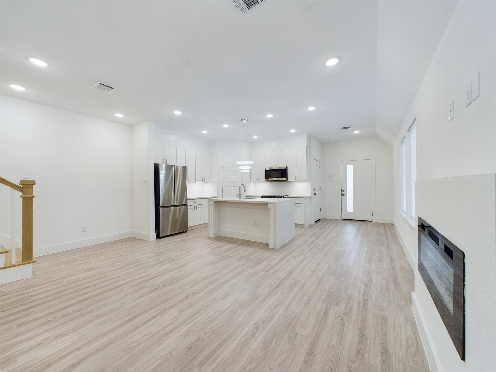 5206 Gold Street, Unit A Houston, TX 77026 - Photo 6 of 19