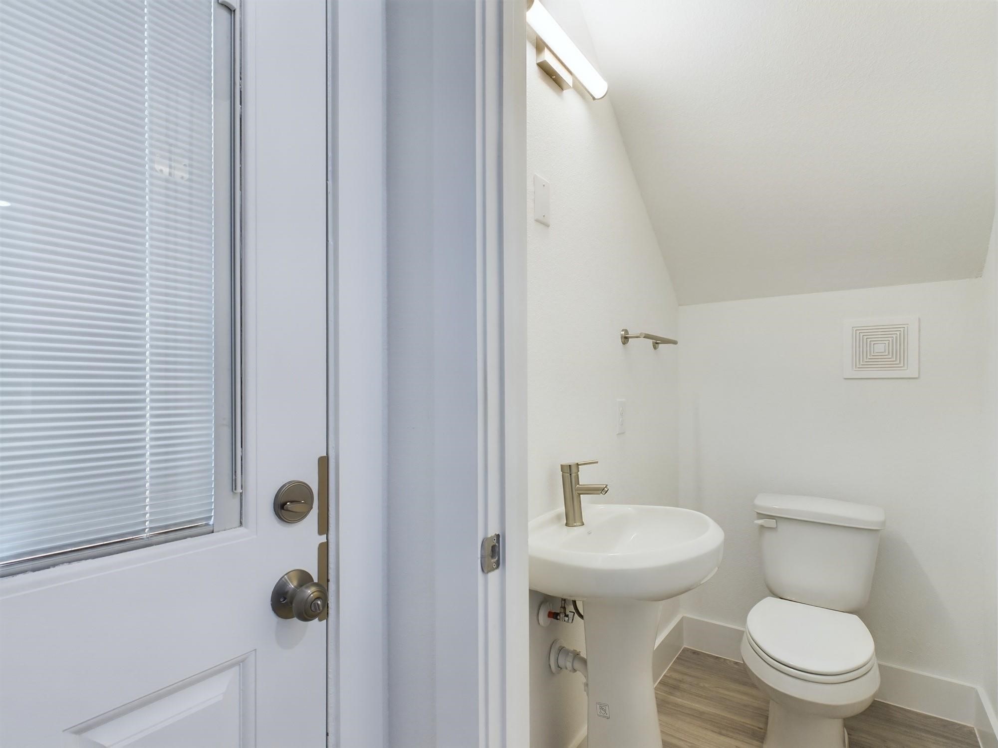 5206 Gold Street, Unit A Houston, TX 77026 - Photo 8 of 19