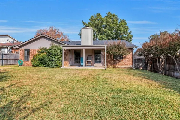 $360,000 | 6516 North Park Drive, Watauga, TX 76148