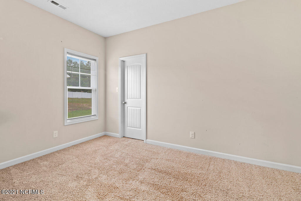 415 Old Stage Road Richlands, NC 28574 - Photo 5 of 23 IMG_8791