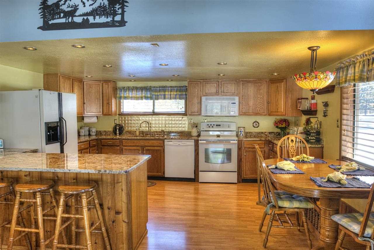 27601 North Hardesty Road Chattaroy, WA 99003 - Photo 4 of 19