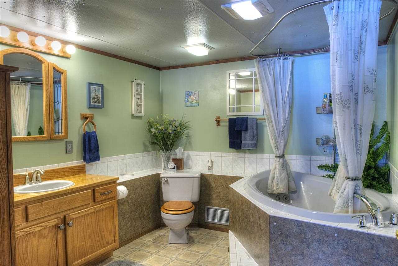 27601 North Hardesty Road Chattaroy, WA 99003 - Photo 8 of 19