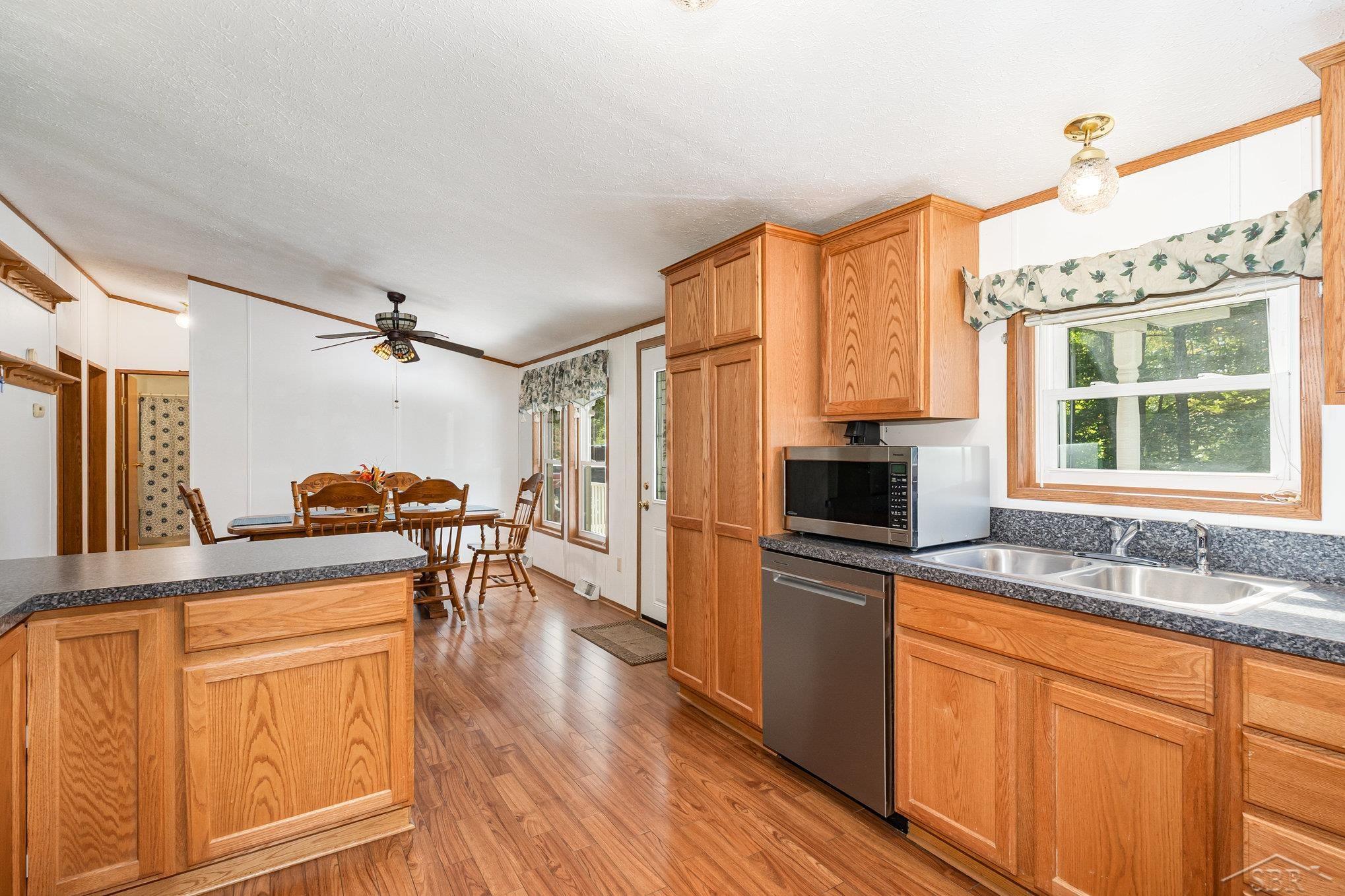 2045 Estey Road Rhodes, MI 48652 - Photo 4 of 21
