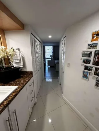 $2,700 | 3401 North Country Club Drive, Unit 718, Aventura, FL 33180