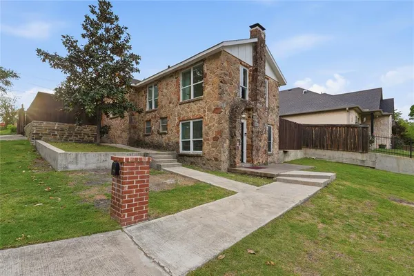 $2,000 | 1831 Alabama Avenue, Dallas, TX 75216