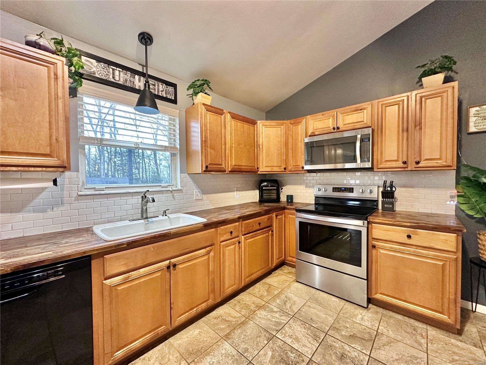 7657 Meadowbrook Lane Barnhart, MO 63012 - Photo 16 of 38