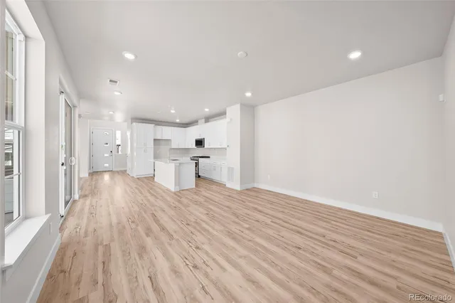 $599,900 | 8731 Whiteclover Street, Littleton, CO 80125