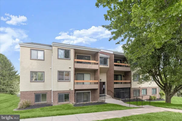 $165,000 | 1001 Scarlet Oak Court, Unit 2B, Hampstead, MD 21074