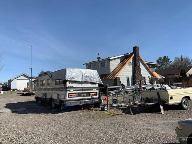 $600,000 | 787 Blue Lakes Boulevard South, Twin Falls, ID 83301