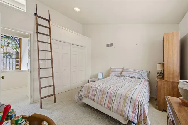 $699,000 | 16 Commons Drive, Bradford Woods, PA 15015