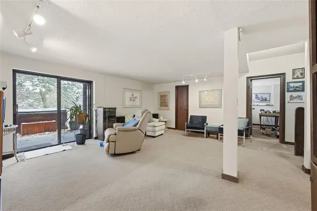 $699,000 | 16 Commons Drive, Bradford Woods, PA 15015