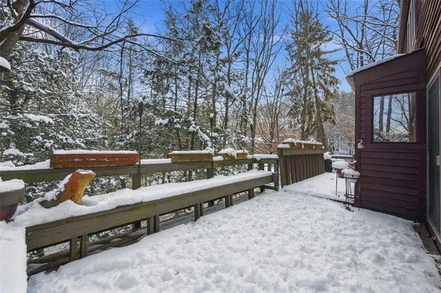 $699,000 | 16 Commons Drive, Bradford Woods, PA 15015