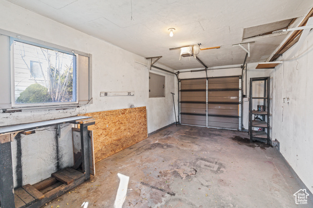 465 North Main Street Richfield, UT 84701 - Photo 40 of 43 Garage with a garage door opener