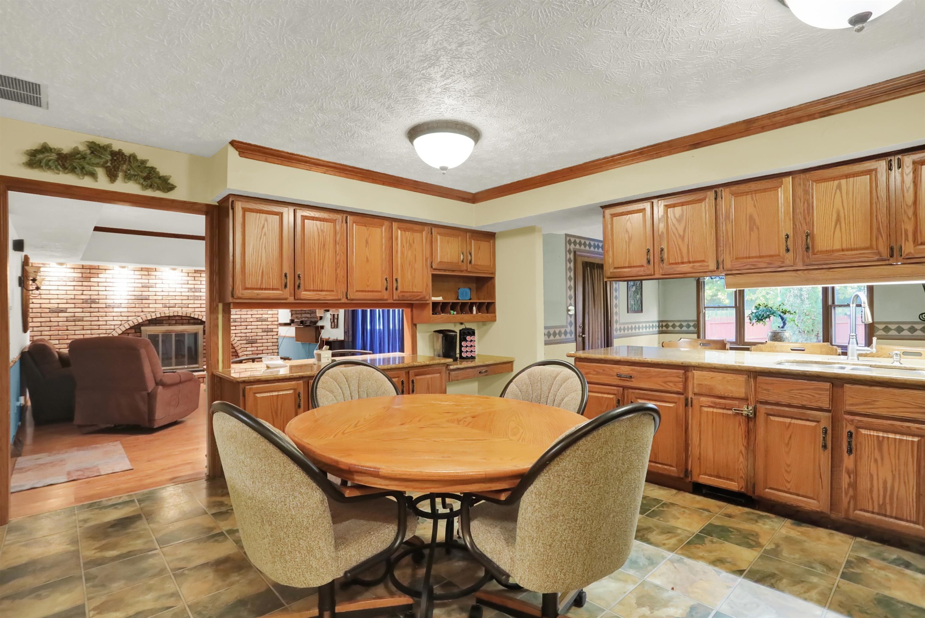 6947 Rio Grande Drive Indianapolis, IN 46217 - Photo 4 of 19