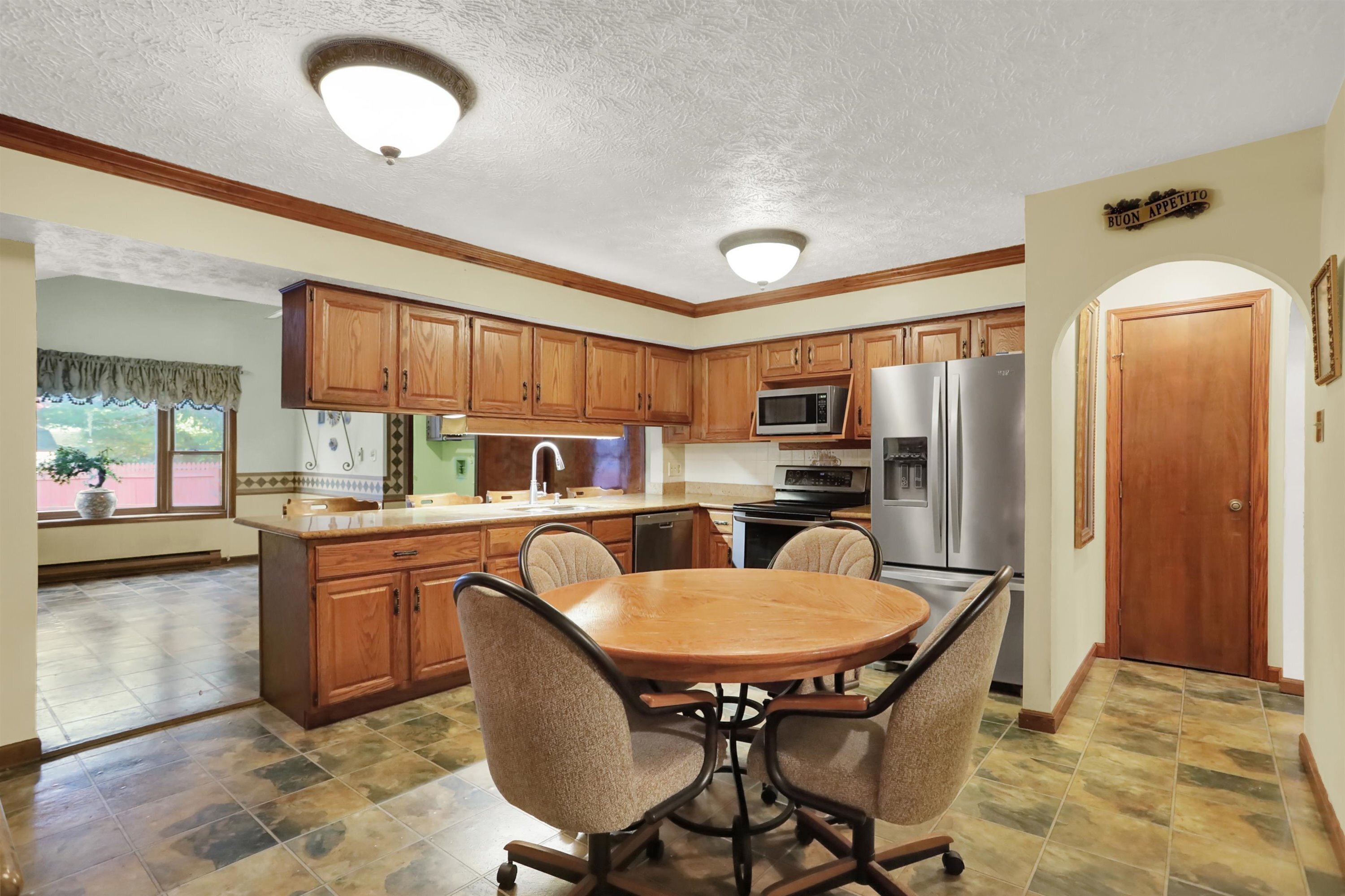 6947 Rio Grande Drive Indianapolis, IN 46217 - Photo 5 of 19