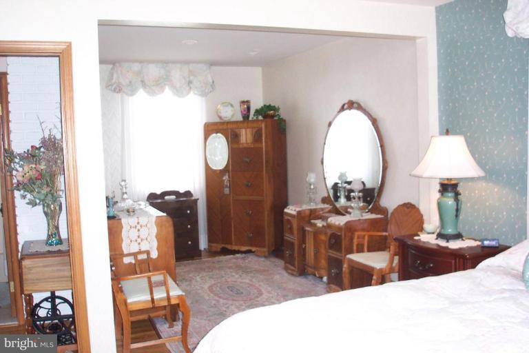 4322 Belle Grove Road Brooklyn, MD 21225 - Photo 12 of 21 Master suite