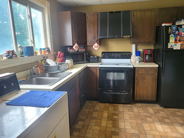 $240,000 | 185 Park Street, Berlin, NH 03570