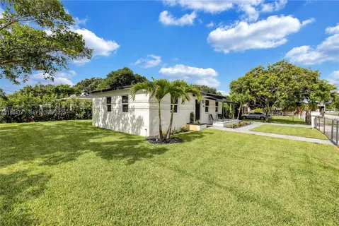 $520,000 | 1390 Northeast 150th Street, Miami, FL 33161