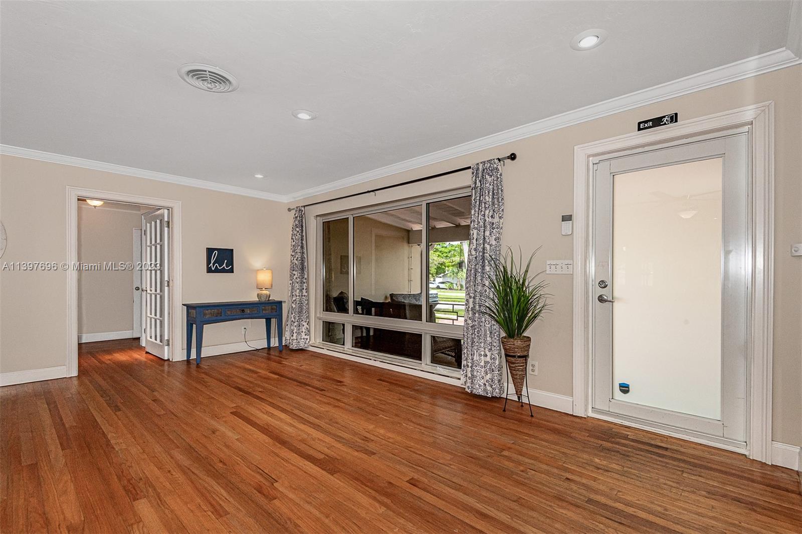 307 North Rainbow Drive Hollywood, FL 33021 - Photo 16 of 74