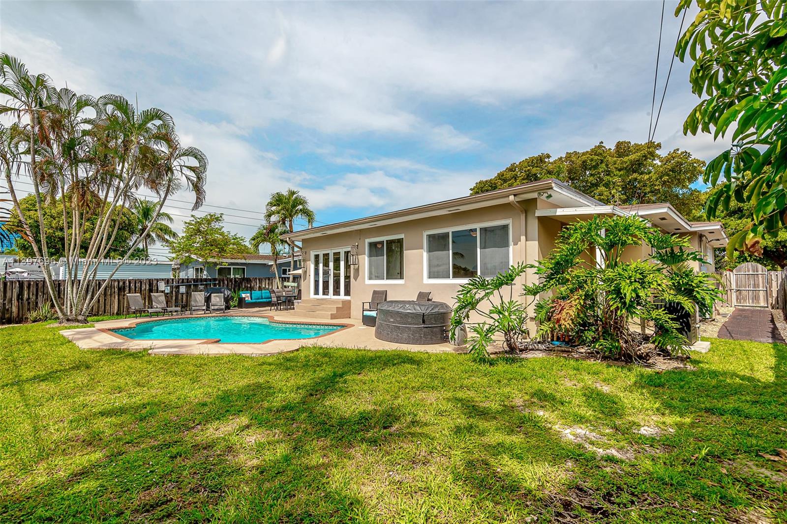 307 North Rainbow Drive Hollywood, FL 33021 - Photo 34 of 74