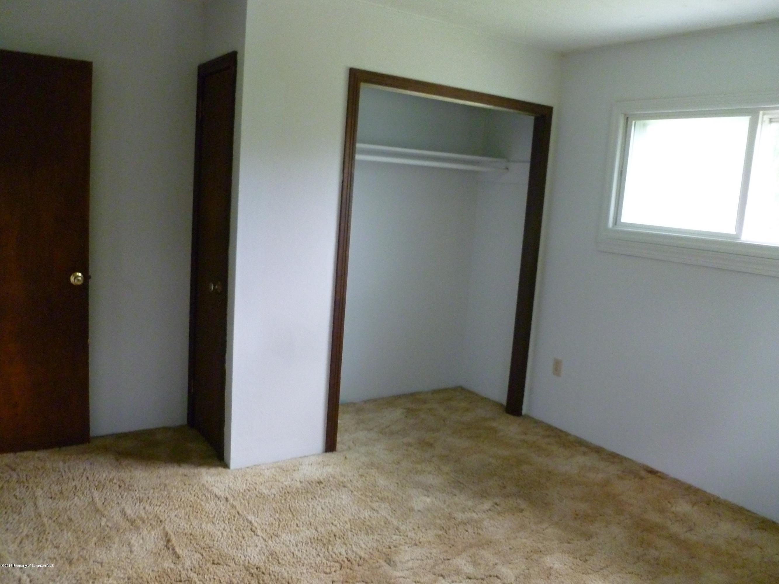 1250 Aberdeen Road Moscow, PA 18444 - Photo 26 of 32 an empty room that has a window