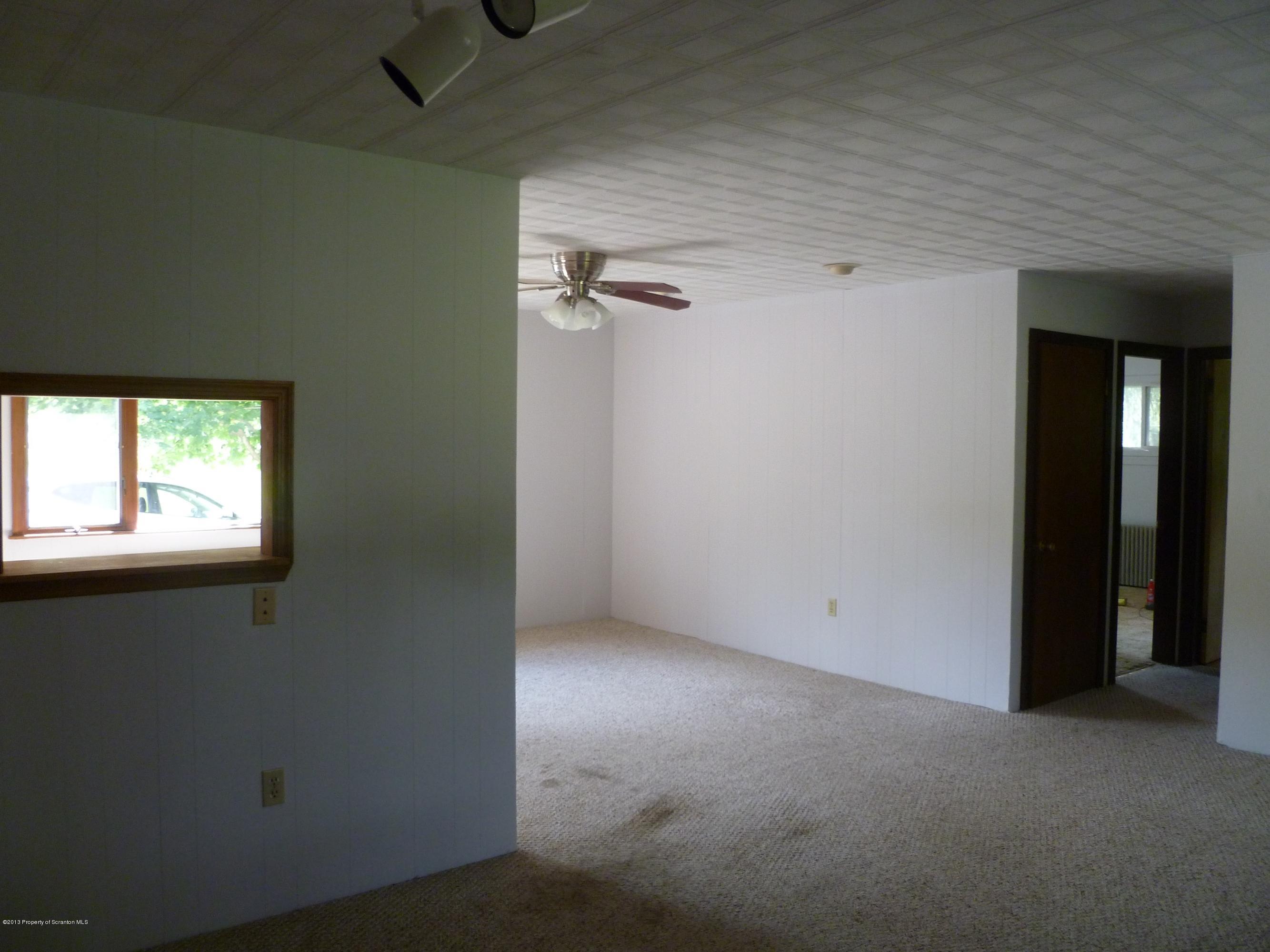 1250 Aberdeen Road Moscow, PA 18444 - Photo 28 of 32 an empty room with windows