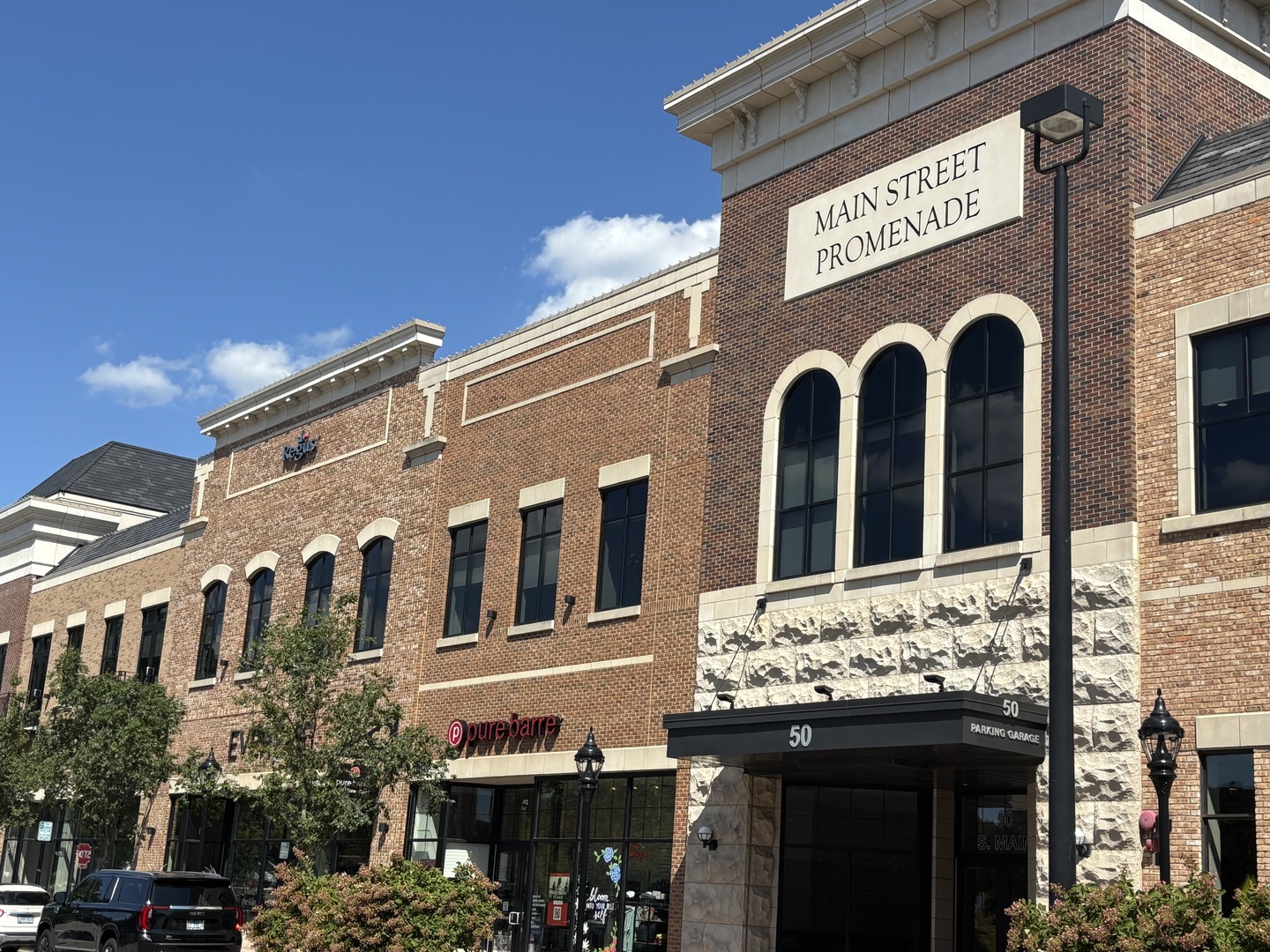 1215 Chalet Road, Unit 101 Naperville, IL 60563 - Photo 36 of 36 a view of a large building