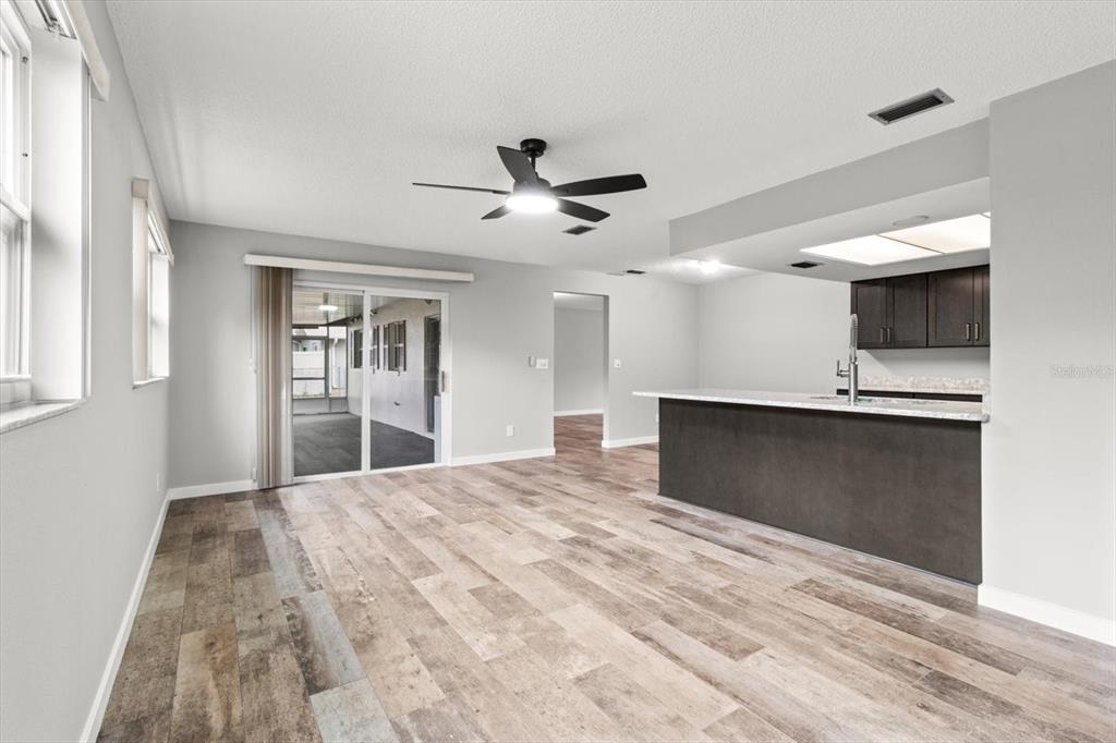512 Southeast Paradise Point Road Crystal River, FL 34429 - Photo 25 of 63