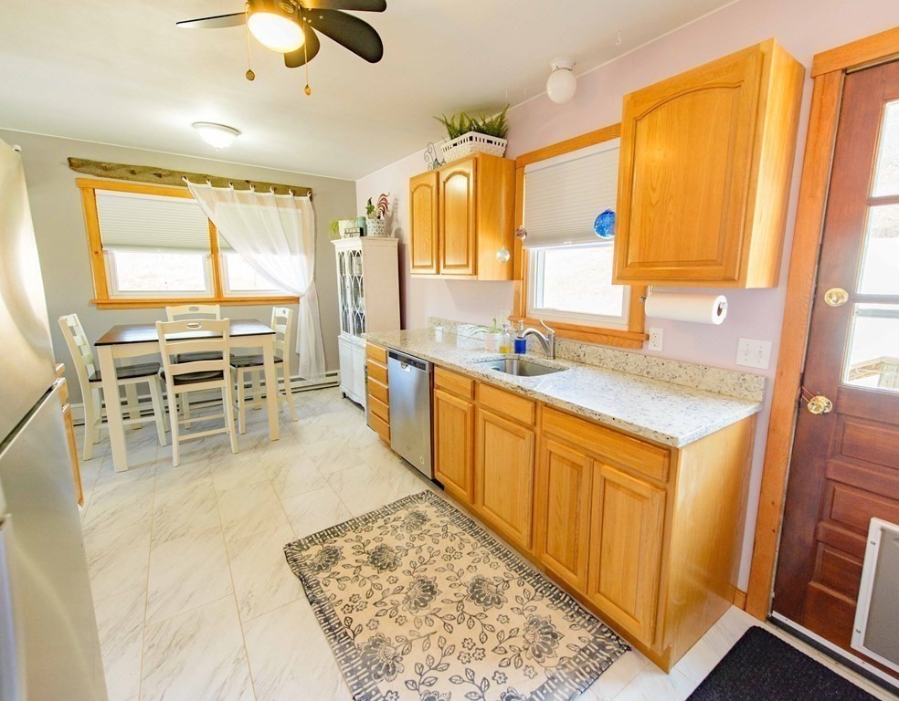 58 Washington Road Brimfield, MA 01010 - Photo 11 of 37