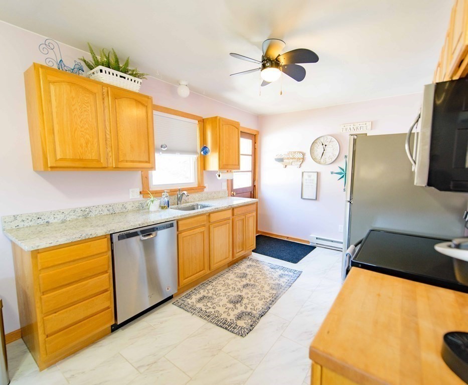 58 Washington Road Brimfield, MA 01010 - Photo 13 of 37