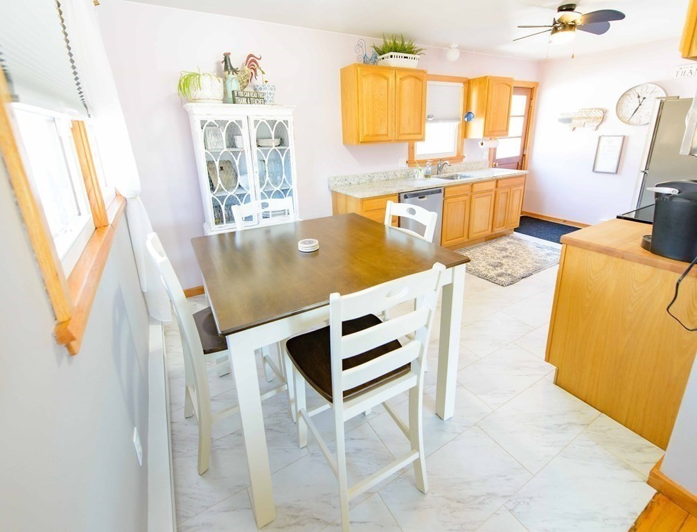 58 Washington Road Brimfield, MA 01010 - Photo 14 of 37