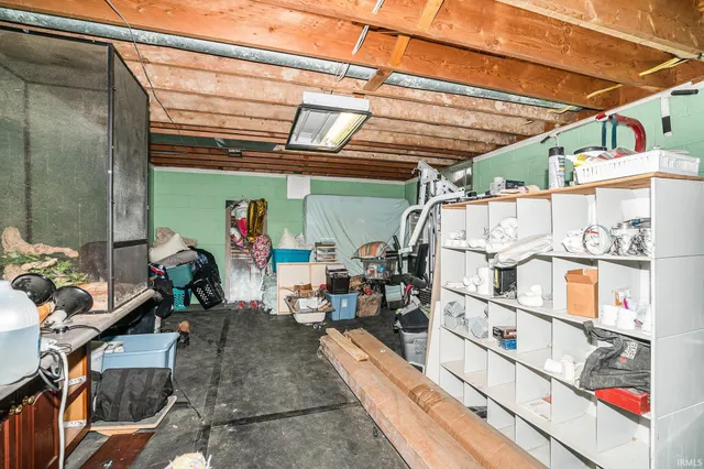 $175,000 | 23957 Highway 33, Elkhart, IN 46517