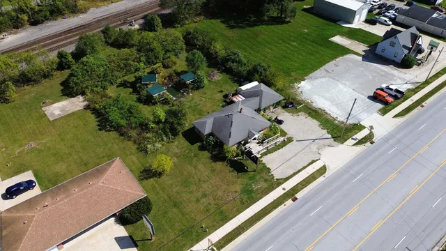 $175,000 | 23957 Highway 33, Elkhart, IN 46517