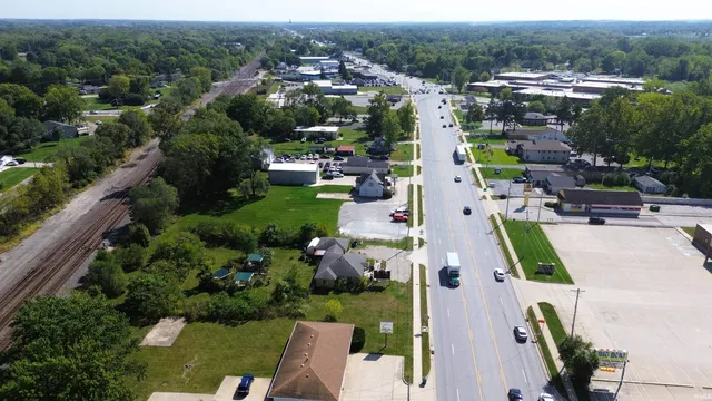 $175,000 | 23957 Highway 33, Elkhart, IN 46517