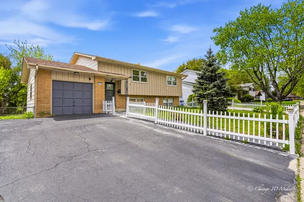$285,000 | 2627 Dana Avenue, Waukegan, IL 60087