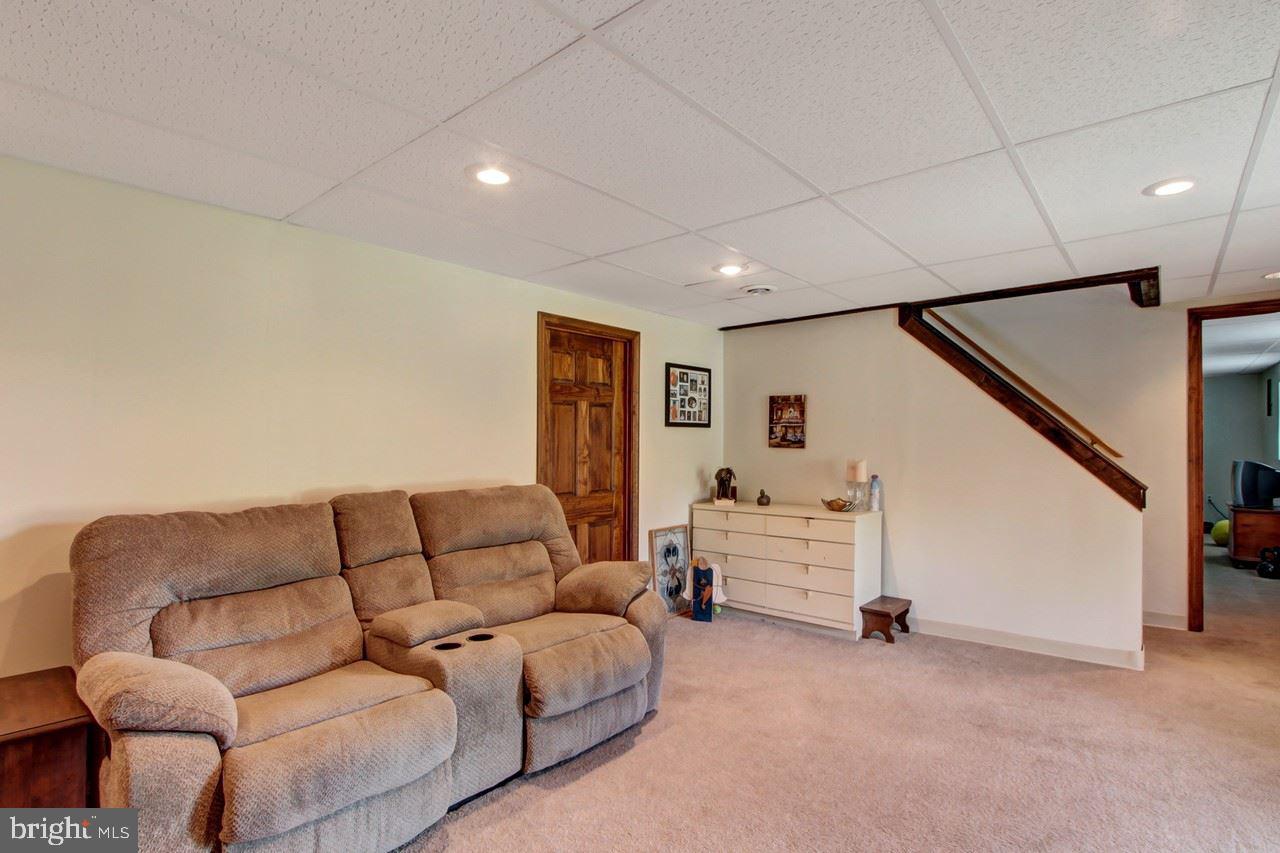 1430 Grandview Road Hanover, PA 17331 - Photo 16 of 25