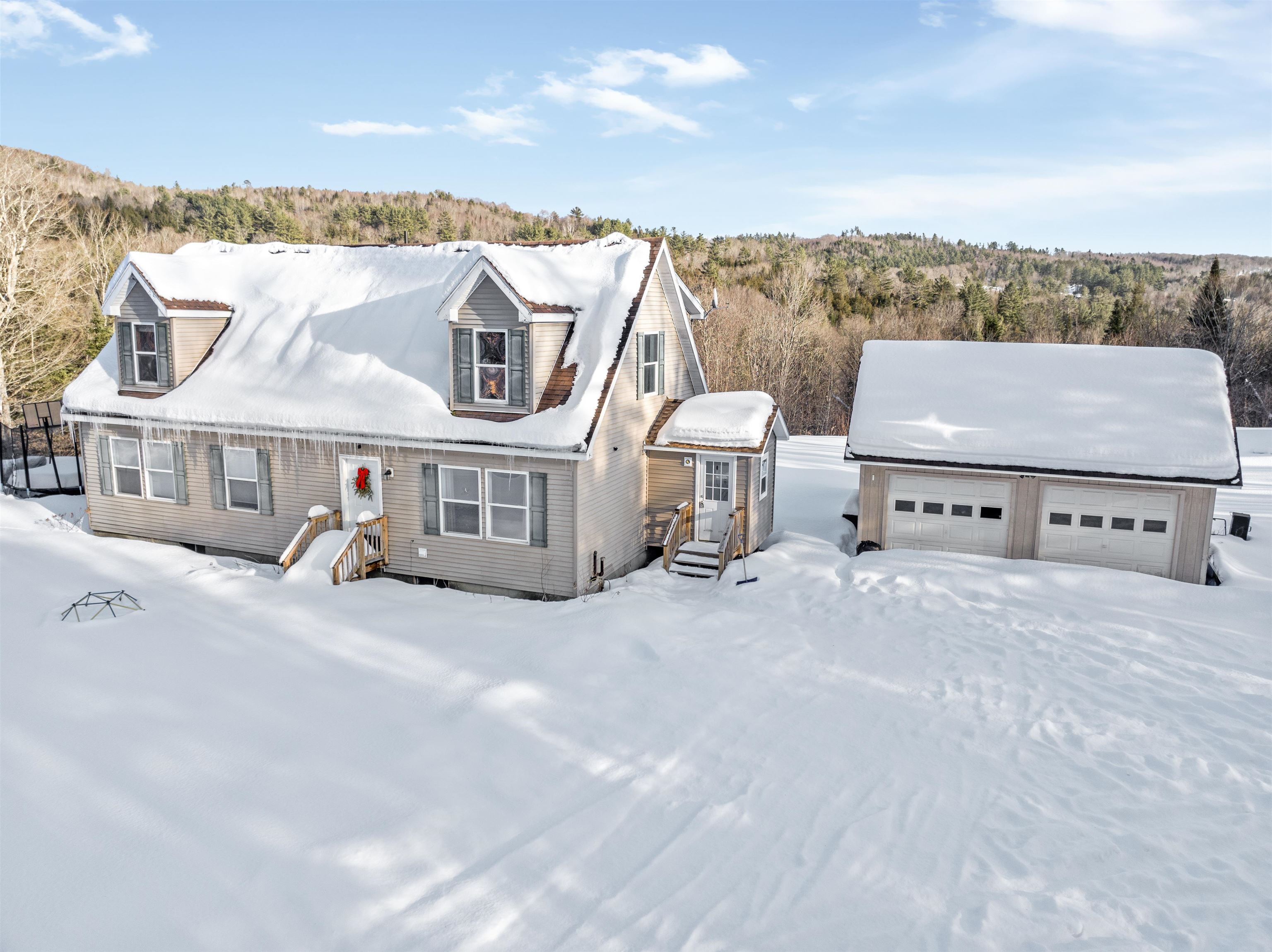 752 Houghton Bridge Road St. Johnsbury, VT 05819 - Photo 1 of 48