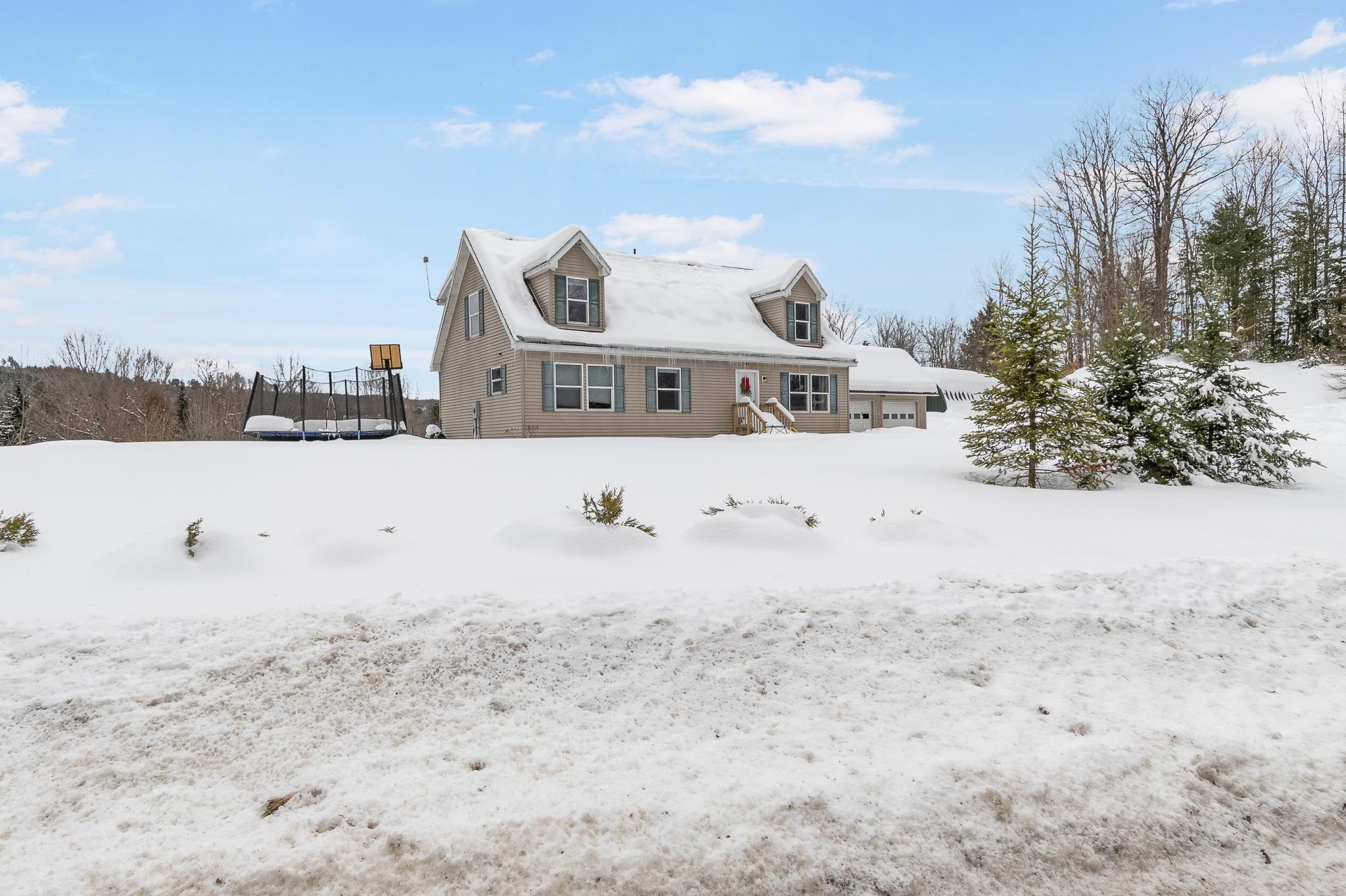 752 Houghton Bridge Road St. Johnsbury, VT 05819 - Photo 2 of 48