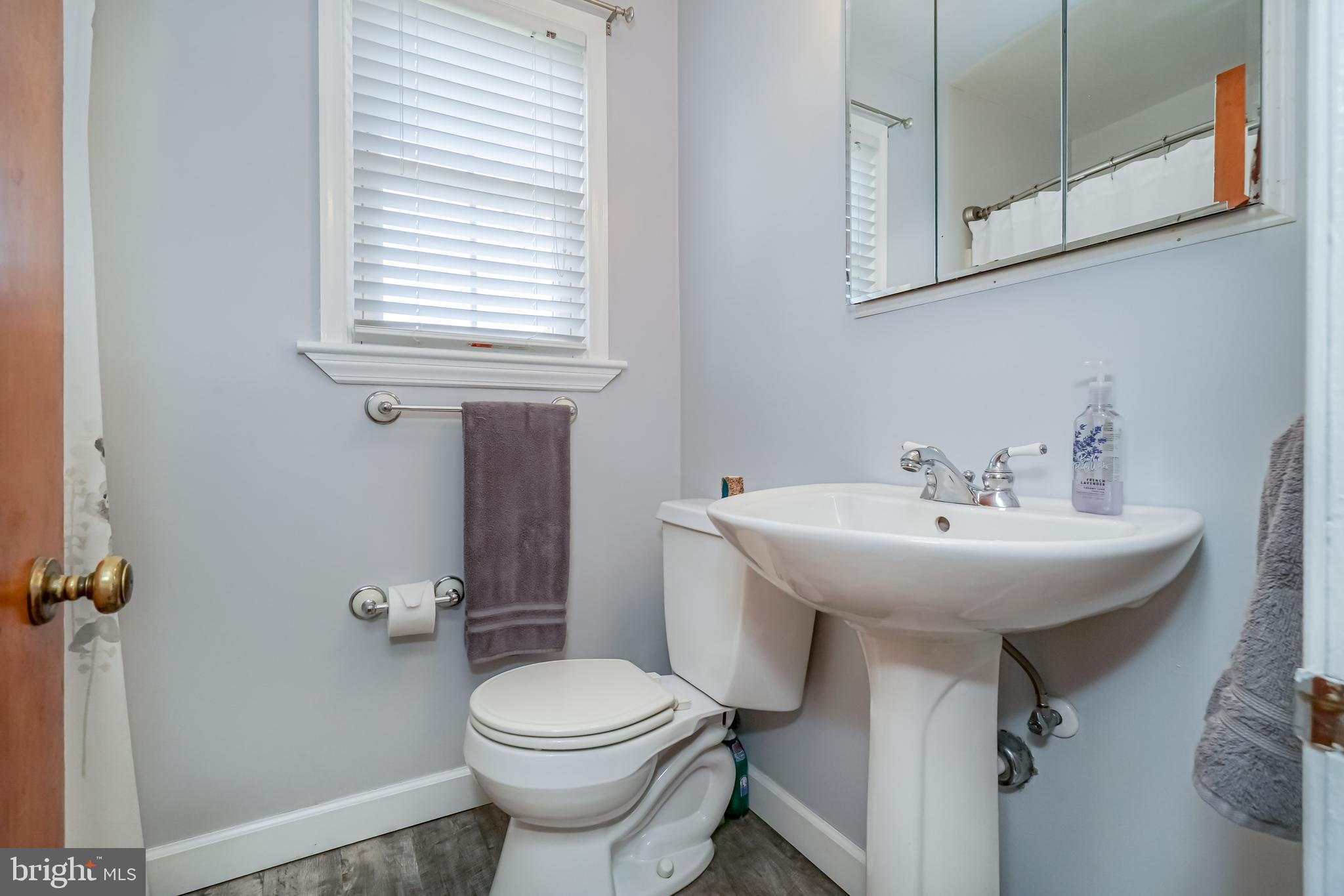 2604 Duncan Road Wilmington, DE 19808 - Photo 23 of 34 Full Bathroom with Updated Flooring