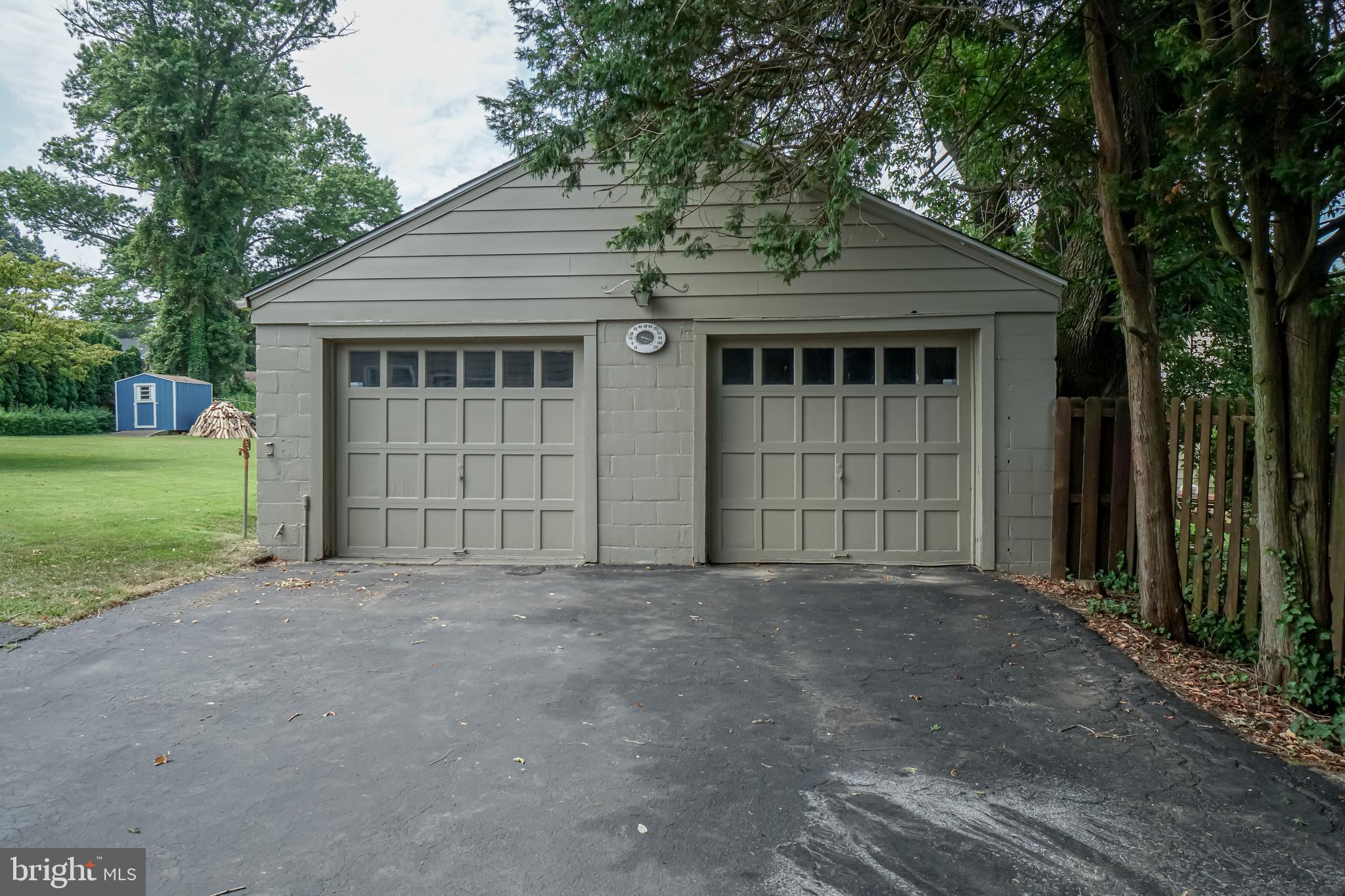 2604 Duncan Road Wilmington, DE 19808 - Photo 5 of 34 Detached 2 Car Garage with 25x23 LOFT