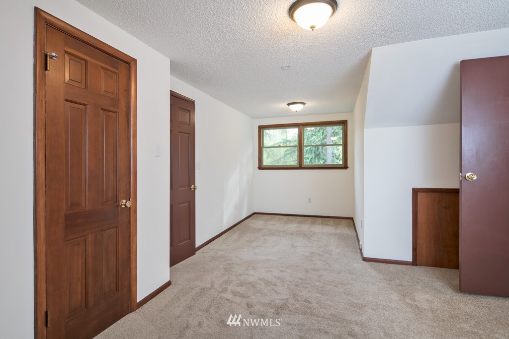 18800 Southeast 134th Street Renton, WA 98059 - Photo 13 of 18 Gallery Image 13