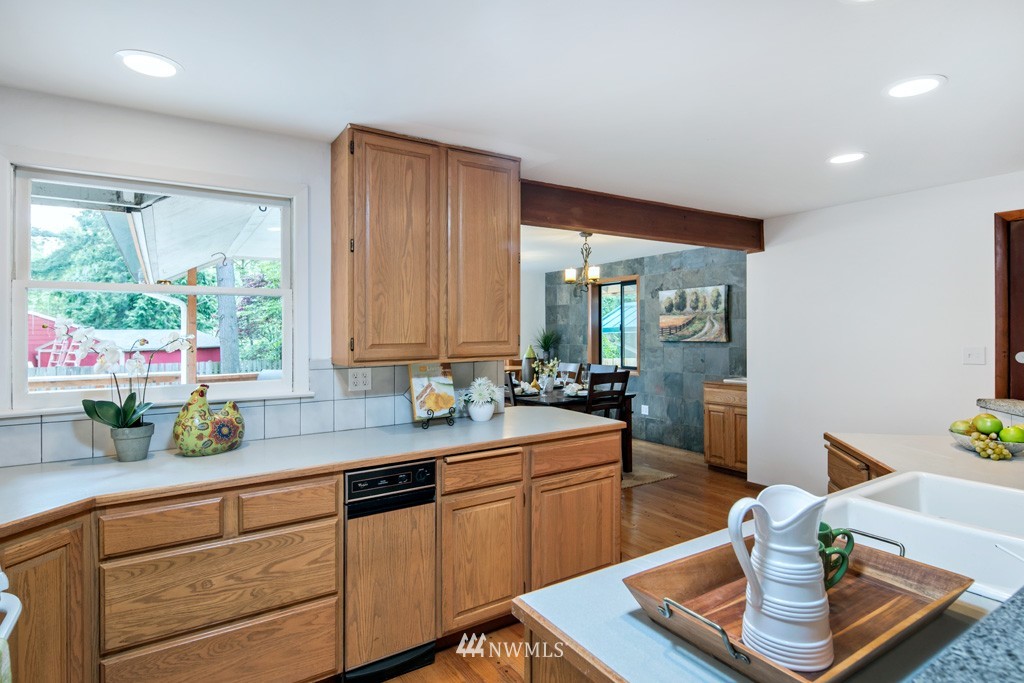 18800 Southeast 134th Street Renton, WA 98059 - Photo 5 of 18 Gallery Image 5