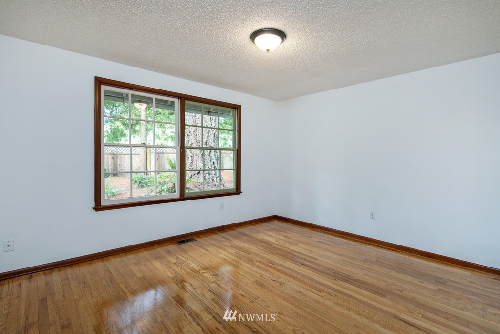 18800 Southeast 134th Street Renton, WA 98059 - Photo 10 of 18 Gallery Image 10